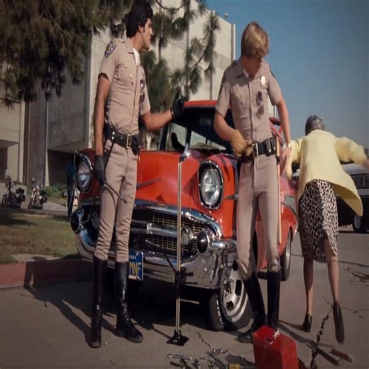 CHiPs S1.E10 - Highway Robbery #P10 | Kia zeroten