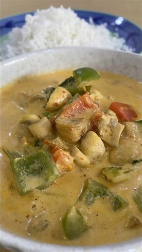 Instant Vegetarian Red Thai Curry | Easy Thai Curry Recipe at Home | Restaurant Style Veg Thai Curry
