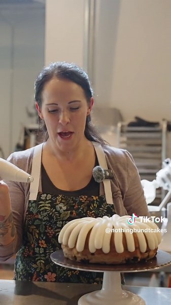 Frosting at Nothing Bundt Cakes pt.2 #foodie #foodtiktok #fyp #baking #food #foodreview