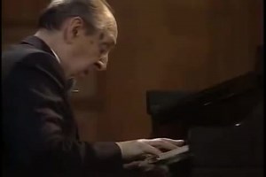 Vladimir Horowitz plays "2nd Movement from Piano Sonata K.330 in C Major" by Mozart More by Mozart: https://amzn.to/45db0it Pianoforte Yt channel: https://www.youtube.com/@pianoforte3517 Instagram: https://www.instagram.com/pianomusicfriends/ | Pianoforte