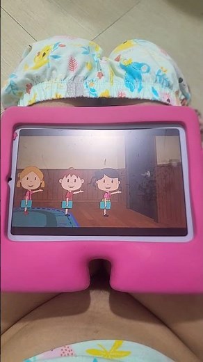 3 girls saying goodbye everyone!! by elf learning