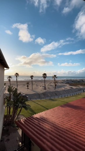 Once an Embassy Suites, this oceanfront hotel in Oxnard, California is one of the best beach properties in the greater LA area. At Zachari Dunes on Mandalay Bay all the rooms are suites—and most of them have ocean views—but there’s also a great restaurant and bar, free gear rentals, and so much more. We stayed in a Presidential Suite, check out the #roomtour. #Oxnard #OceanfrontProperty #BeachHotel