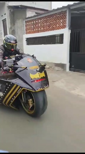 Custom Three-Wheeled Motorcycle Ride Through Neighborhood