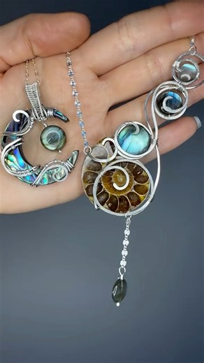 Shell necklaces, sea creatures and celestial ocean designs are now available 🐚 Tap the link in my bio to shop these new one of a kind designs 🌊 #shelljewelry #pearljewelry #whalefin #daintyjewelry #chokernecklaces #beachwear #beachstyle | Druzy Daze