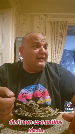 De finom ez a mákos tészta 🤣🤣🤣 #shorts #funny #reklam #tiktok #farkasocsi