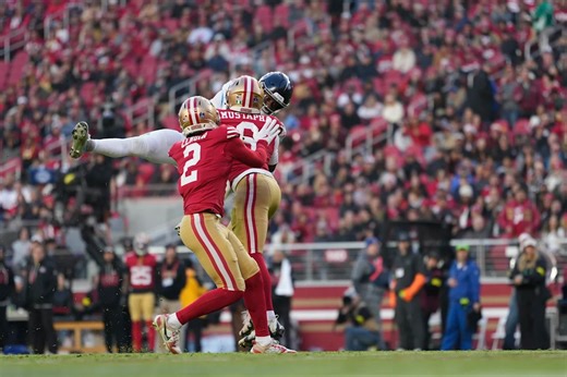 Ryan Fitzpatrick Likes Niners' Chances to Make Playoff Run