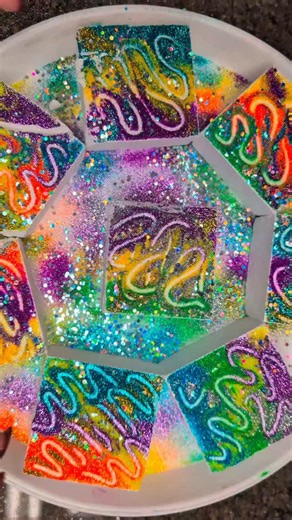 A Powdery Mess on Instagram: "Pretty blocks 🌈😁"