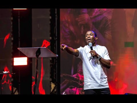 MIN. THEOPHILUS SUNDAY SETS UGANDA YOUTHS ON FIRE 🔥🔥🥹🥹 || WORSHIP EXPRESSION 2025 || EBENEZER HUB