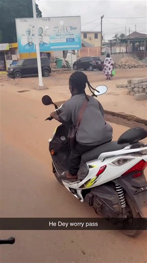 Adjetey the rider 😂 | riding car