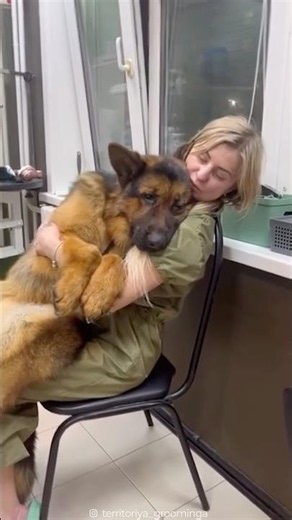 The way he clings to her like she’s his safe place 🥹❤️