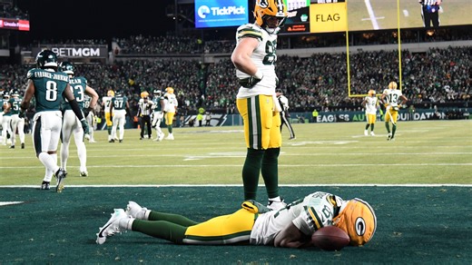 Packers suffer several injuries vs Eagles in playoff loss. Here's a list of every player injured.