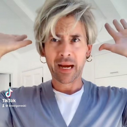 Brad Goreski on Instagram: "I feel like this is going on today in homes across the country. @dorindamedley @countessluann #rhony"