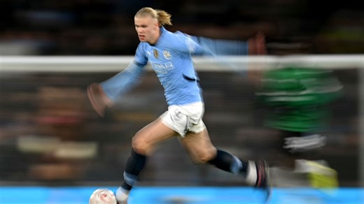 Analyse : Erling Haaland, l’homme qui narguait le piège du hors-jeu - RTBF Actus