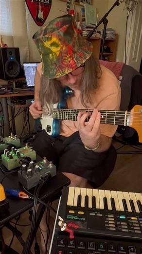 Resonator pedal & bass VI 🎛️🎸 #guitarmusic #lofibeats #shorts #guitarpedals #digitakt #bassvi