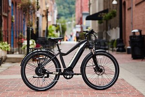 The Aventon Level is a Fast, Fun, and Well Balanced Ebike for Commuting or Riding City Streets