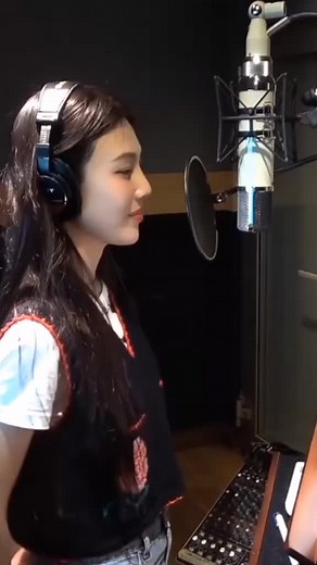 ថ្មី😊 annyeong🤧🌚