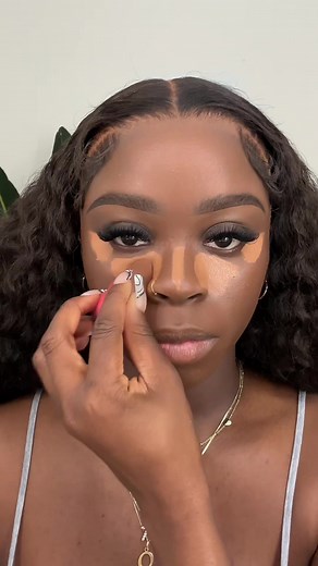 Makeup tips that will take your makeup to the next level ✨PRODUCTS✨ Benefit POREfessional Pore Minimizing Primer Mini Maybeline Fit Me Powder - Deep MILK Hydro Grip Primer e.l.f. Power Grip Primer e.l.f. halo glow - Rich Fenty Beauty Pro Filt'r Soft Matte Longwear Liquid Foundation - 450 e.l.f. Camo Concealer - Deep Cinnamon & Chestnut Fenty Beauty Match Stix - Espresso Huda Beauty Easy Bake Loose Baking & Setting Powder - Banana bread #makeupforbeginners #makeuptutorial #makeuptips #makeupforda