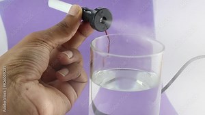 Mist making device that uses water to produce mist used in making various diy projects and humidifiers