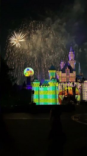 Trust in Me/Heffalumps and Woozles/Pink Elephants segment of Disney’s Halloween Screams Fireworks