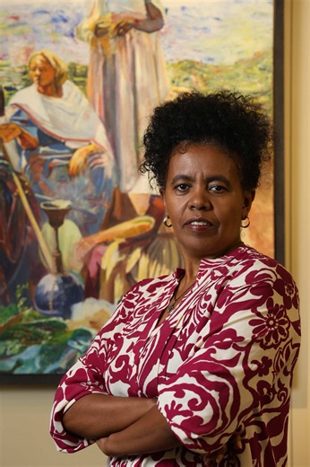 Meet Meseret Desta An internationally acclaimed Ethiopian artist whose paintings turn emotion, culture, and life experiences into powerful visual stories. In this video, she shares the inspiration and meaning behind her work titled “Kaya”. #art #ethiopia #ethiopianartist #ethiopianart #kaya