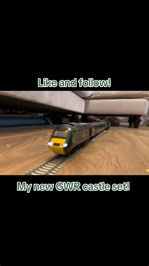 My new Hornby GWR castle set! 43004 and 43155!