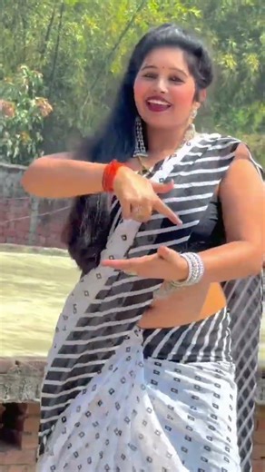 ￼ Jo Beach Bajariya Tune meri Pakdi Baiyan💋😜