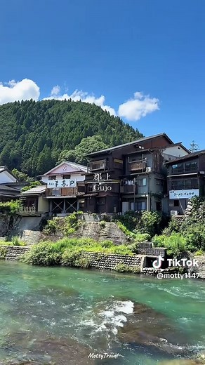 美しき郡上八幡の夏の風景と自然の魅力