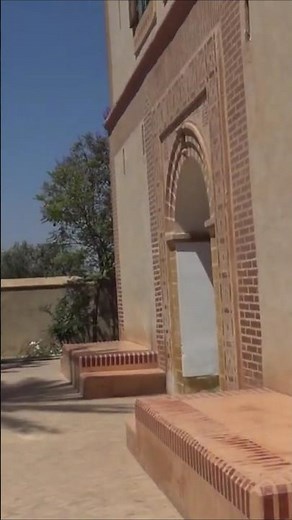 le jardin de la cour extérieure du pavillon de la Menara Marrakech Maroc. #jardin #menara #travel