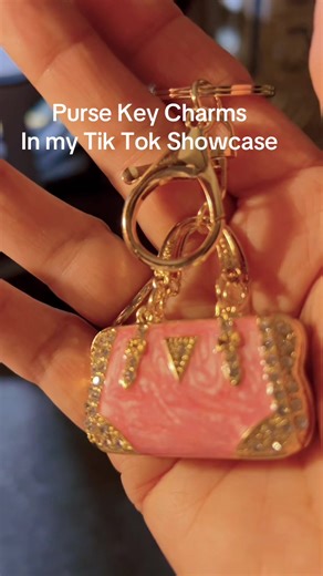 lynda_satx (@lynda_satx) - Trending Purse Charms to accent your purse or backpacks.#keycharms #pursecharms #purseaccent #womenandgirltrend