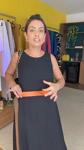 924K views · 31K reactions | Efeito do cinto no look. Curso 100 fórmulas de looks para um visual elegante! Conteúdo da Curso ⬇️ 100 videoaulas rápidas ( de 1 a 5 minutos) com looks prontos todos elaborados com peças do meu armário para vida real. De R$ 350,00 por R$ 140,00 ou 12 x R$ 13,97 Link para inscrição curso  fórmulas de looks: https://pay.hotmart.com/E92190893P?checkoutMode=10 | adrioliveiramoda | Facebook