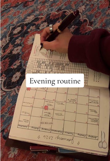 Effective Evening Routine for Mindful Journaling