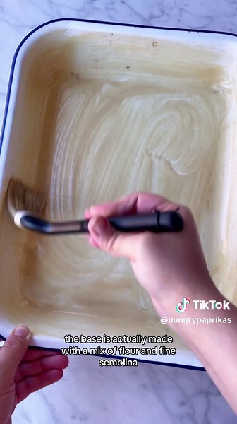 Delicious Sfouf: Authentic Lebanese Turmeric Cake Recipe