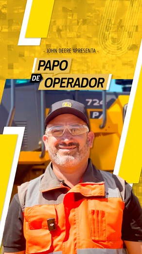 Com a Pá-Carregadeira 724 P, você tem mais eficiência e mais agilidade no dia a dia da obra. Assista ao vídeo e veja todas as características dela pra você manter a sua operação #SempreEmAção! Depois, é só entrar em contato com o distribuidor mais próximo! Para todos verem: o vídeo mostra um homem usando roupa adequada e óculos de proteção enquanto fala sobre as características da Pá-Carregadeira 724 P da John Deere | John Deere