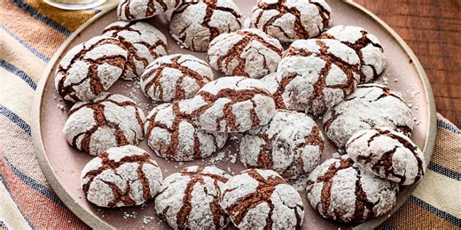 Chocolate Crinkle Cookies