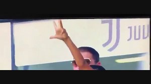 O gesto de Cristianinho após primeiro golo do pai pela "Juve" está a derr
