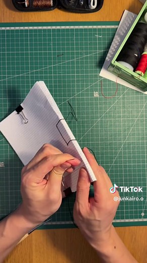 Crea un cuaderno desde cero con materiales reciclados