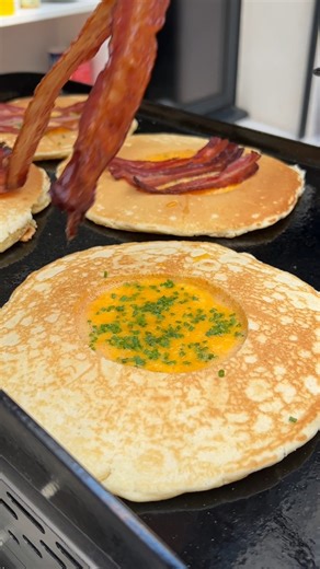 Stack of Breakfast Pancakes! Feast your eyes on this incredible platter 🤩🥞 | Chefclub GruB