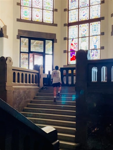 𝚍𝚒𝚍𝚘𝚗 | Donny setya wana on Instagram: "Lawang Sewu is a historic building located in Semarang, Central Java. The name Lawang Sewu means "a thousand doors," as the building features numerous large doors and windows. Constructed in the early 20th century by the Dutch colonial government, it served as the headquarters of the Nederlandsch-Indische Spoorweg Maatschappij railway company. During the Japanese occupation, Lawang Sewu was converted into an office a