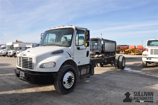 2015 Freightliner M2-106 S/A Cab & Chassis | Transportation