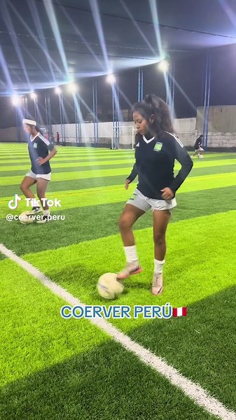 Entrenamiento de Fútbol con Coerver Perú