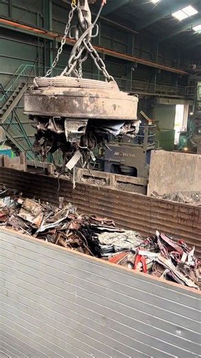 #ミヤザキメタルtiktokコンテスト 第14弾！ #天井クレーン #鉄 #鉄スクラップ非鉄金属スクラップ #鉄スクラップ