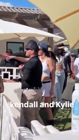 Kendall Jenner en el evento 818 Outpost durante el 1er día del festival de #Coachella en Indio, California. - 10/04.