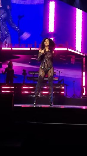 Cher - If I Could Turn Back Time (Here We Go Again Tour Live @ Stockholm 17/10/2019)
