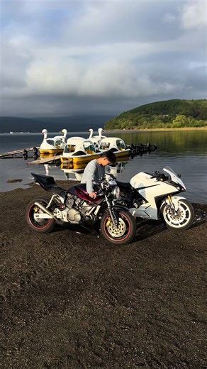 CBR250RR & Hornet 250: Unforgettable Morning Ride Memories