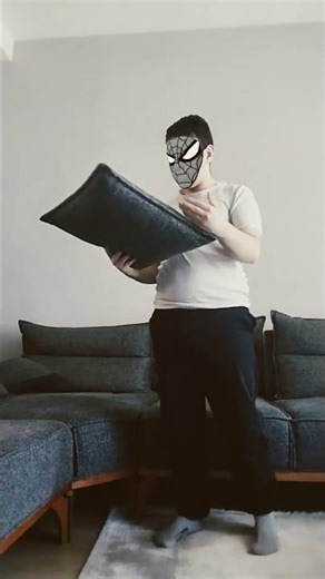 I played with pillows inside the house #shorts #top #pillow #discover #explore