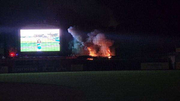 FIRE AT BLUECLAWS! Captured by Rat Rockers!