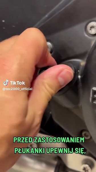 Jak stosować płukankę Engine Flush w motocyklu? Prosta instrukcja krok po kroku!