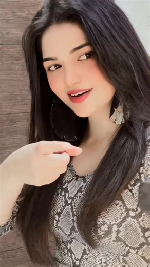 Expressive Hand Gestures for Communication