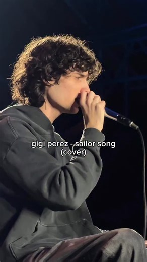 cover from soundcheck. love this song @gigi4perez ❤️ | sombr