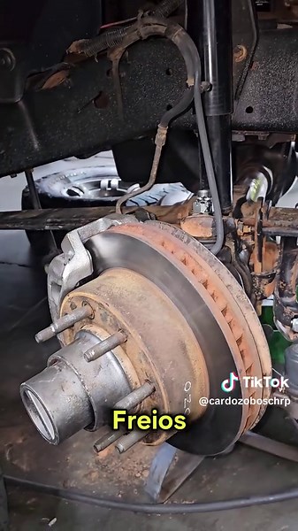 🚗 Sua revisão preventiva pode evitar grandes dores de cabeça! 😱💰 Confira 5 problemas que ela resolve e garanta mais segurança e economia para o seu carro. Não deixe para depois! 🔧 Agende sua revisão na Cardozo Bosch Car Service e dirija com tranquilidade! ⚙️🚘 #oficina #mecanica #boschcarservice #renegade #compass #CuideDoSeuCarro #carservice